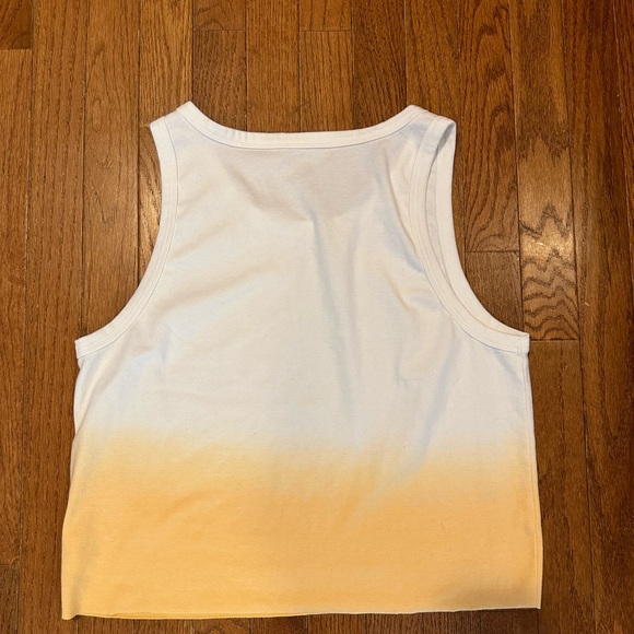 AE women’s tank top - Picture 2 of 3
